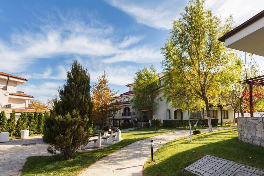 Lovely Apartment In Peaceful Family Spa Resort Near To Nesebar Kableshkovo  Exteriör bild